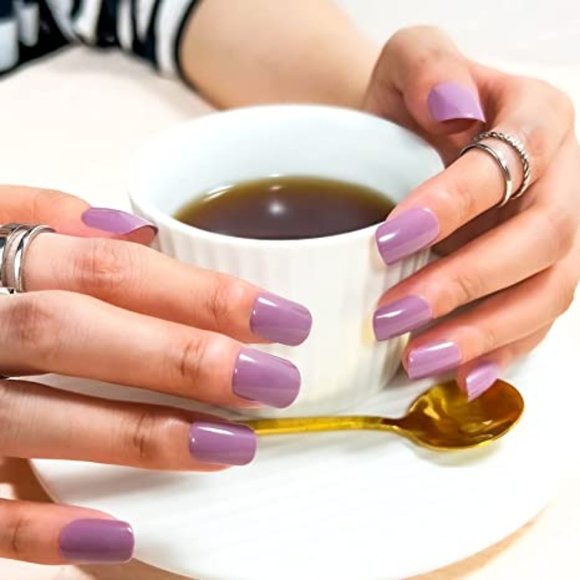 NEW 24pcs Short Press On Nails - Lavender - Picture 1 of 10